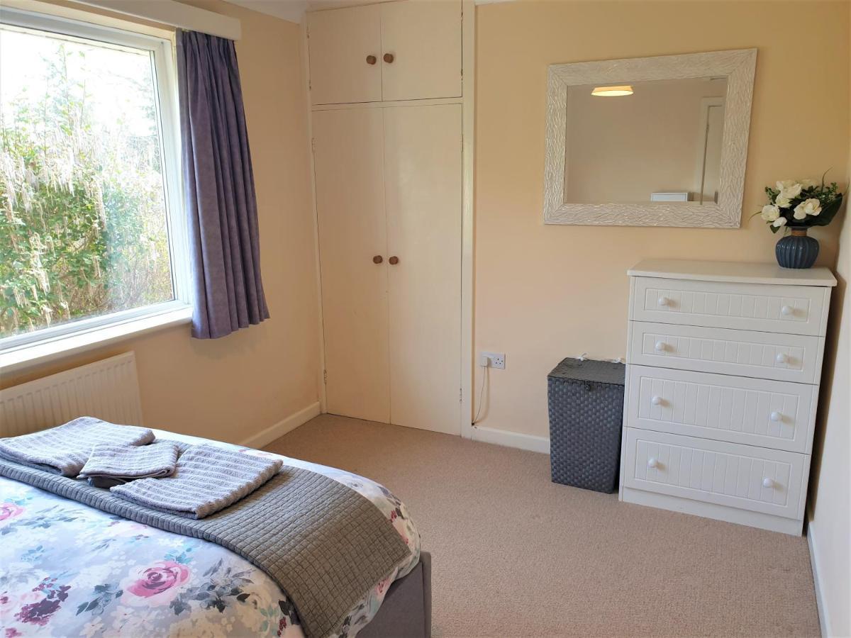 Lions Lodge: Great Location With Hot Tub Ringwood Exterior foto