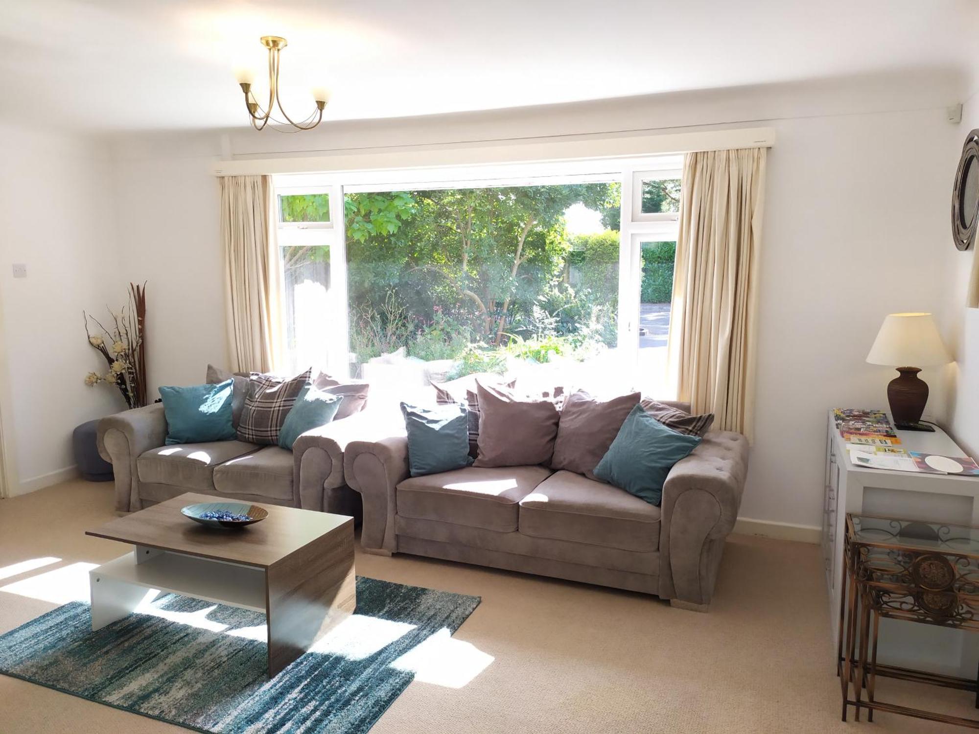 Lions Lodge: Great Location With Hot Tub Ringwood Exterior foto